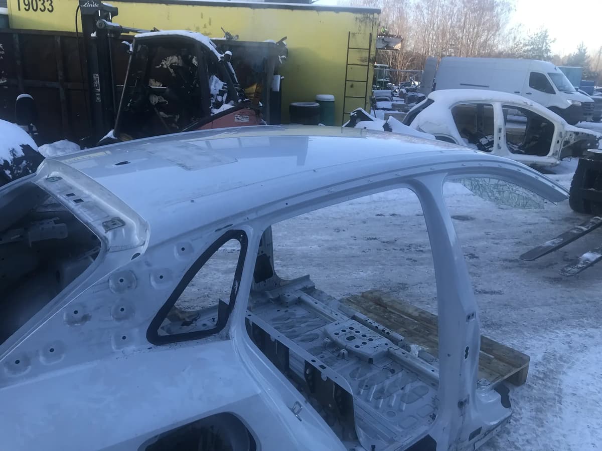 VW ID.4 E21 2022 Roof