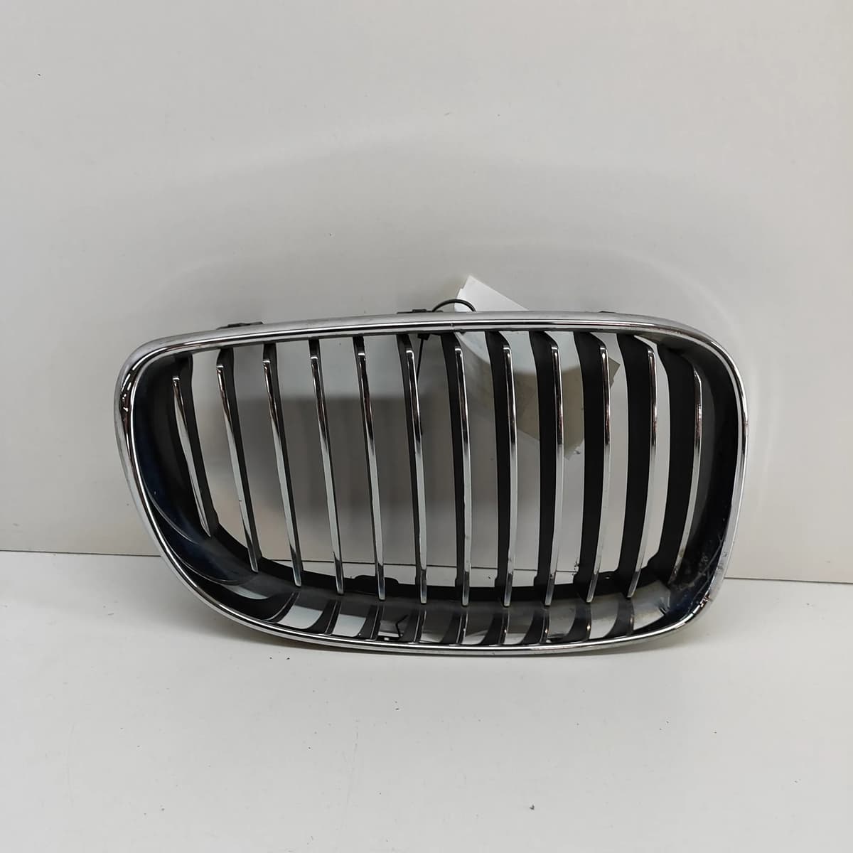 BMW 1 Cabrio E88 Radiator Grille 7322210 7166440 7179656 2.00 Diesel 105kw