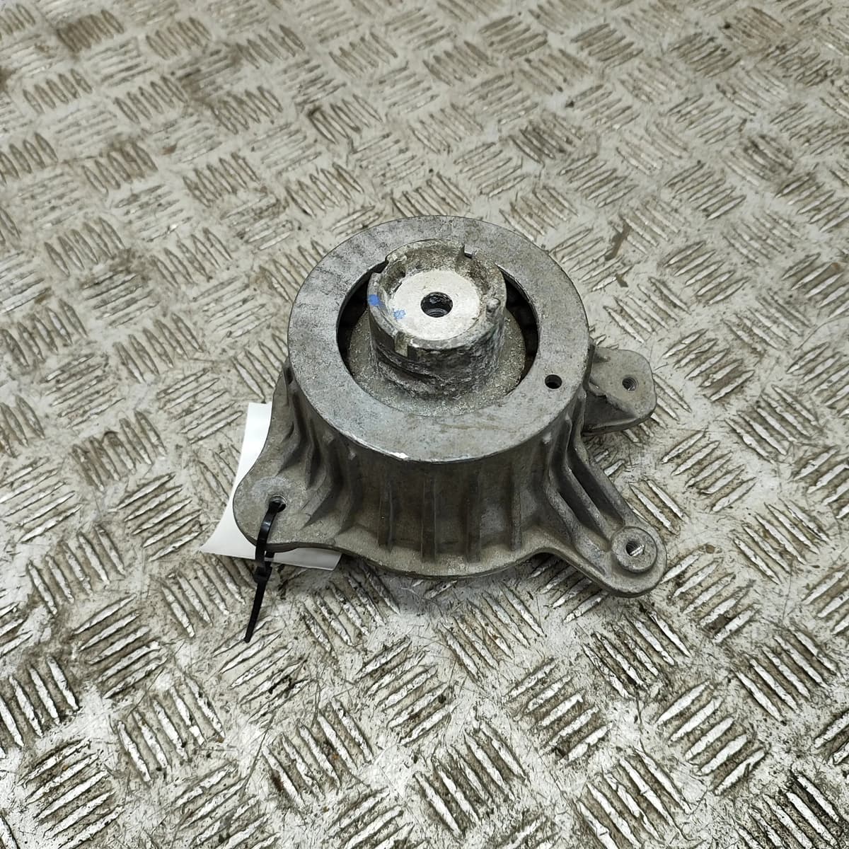 MERCEDES-BENZ C T-Model S205 Right Side Engine Mount A2052409500 2.00