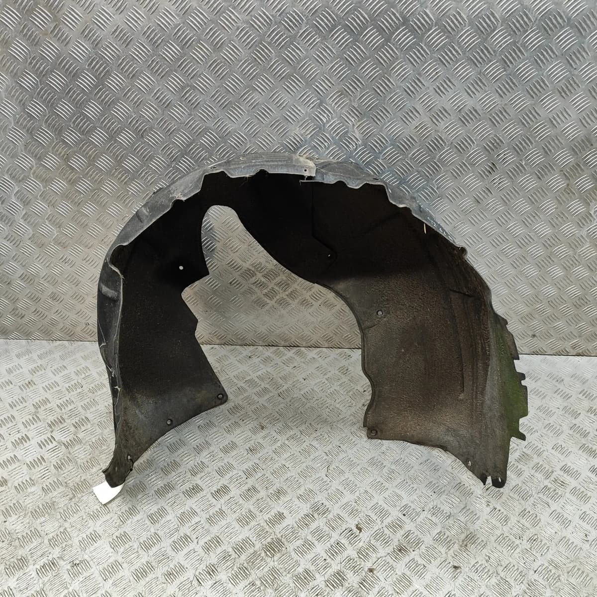 TESLA MODEL Y Rear Right Arch Liner 1492616-00-B Electricity