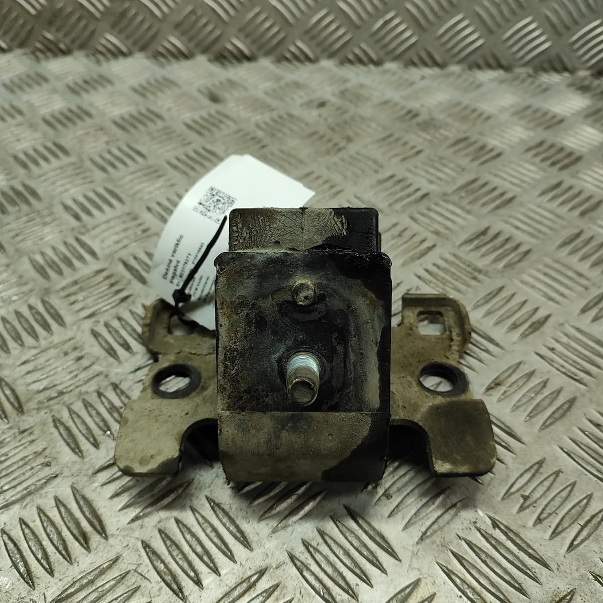 NISSAN NP300 NAVARA Pick-up D23 Right Side Engine Mount 11232-4JA0A 2.30 Diesel