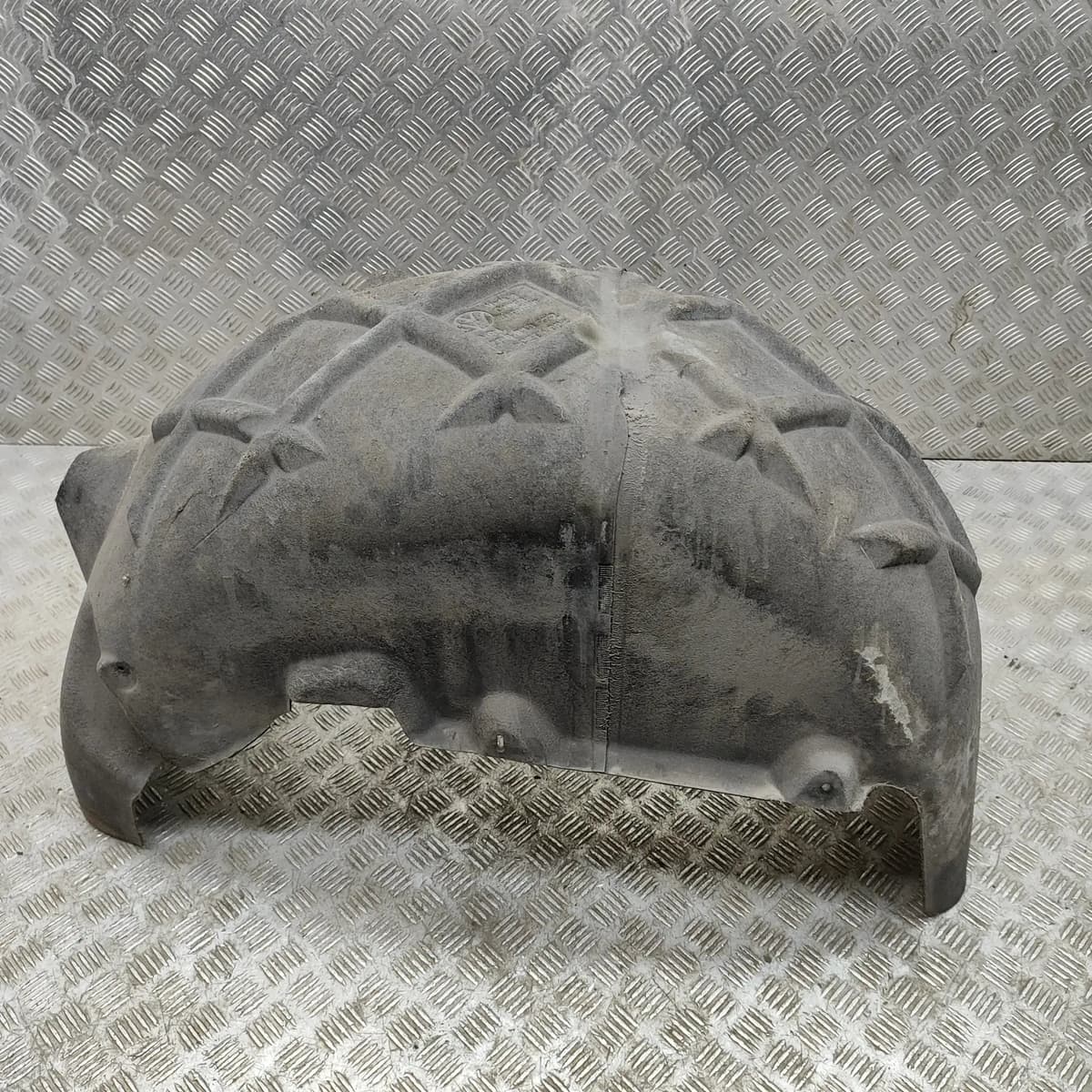 VOLKSWAGEN TOUAREG 7P Rear Right Arch Liner 7P6810972 3.0D 180kw 2014