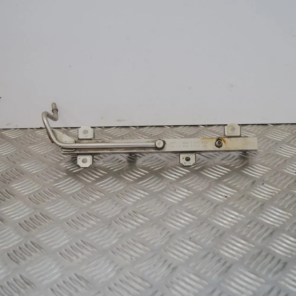 BMW 3 Series  Fuel Rail  7530420 7526892 E46 2.0 Petrol
