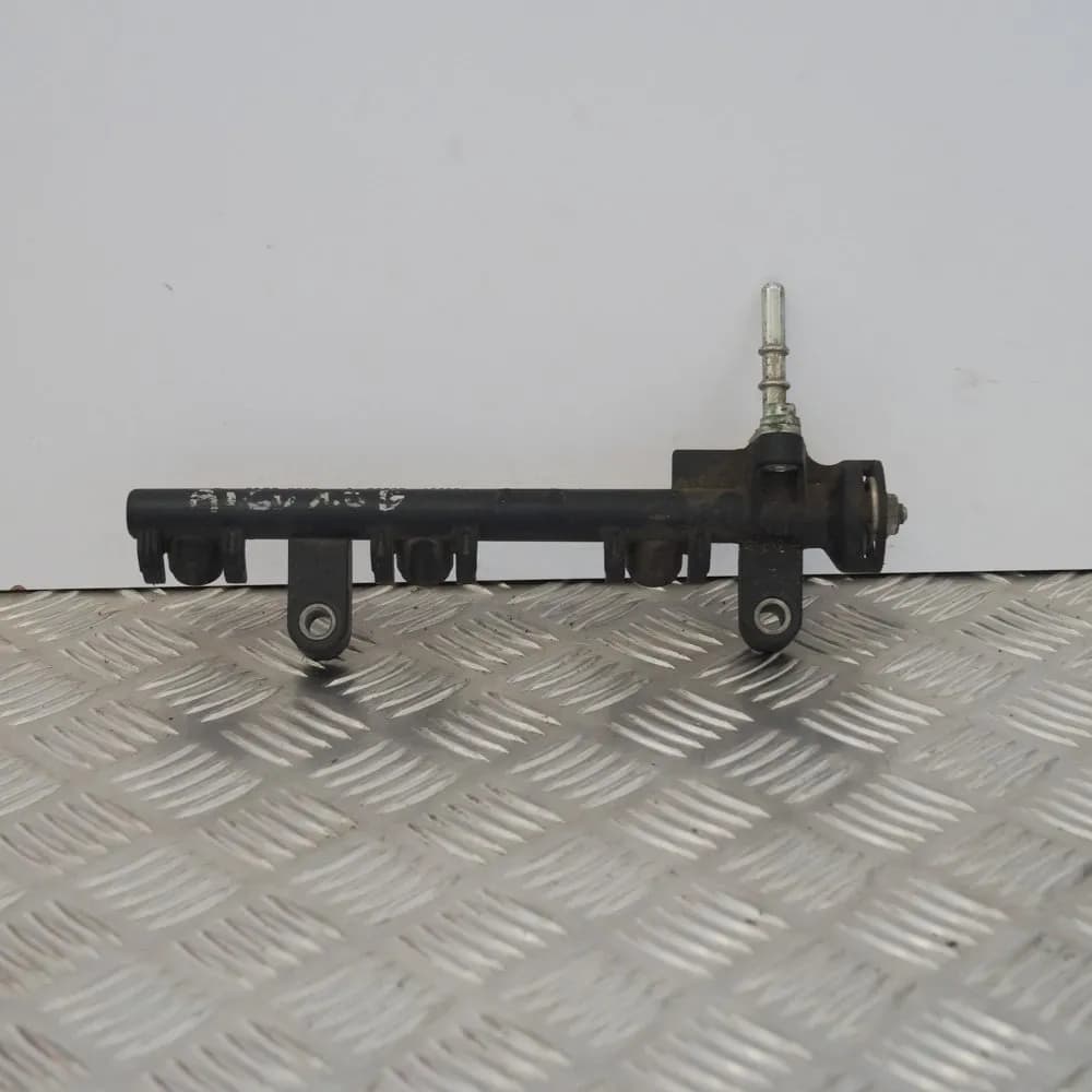 Toyota Aygo Fuel Rail 23814-00010-A MK1 1.0 Petrol 50KW