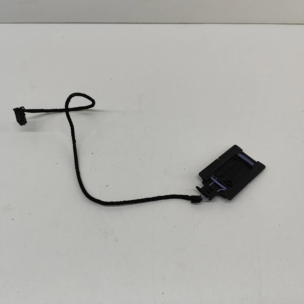 MERCEDES-BENZ EQE V295 NFC Antenna A2139052312 Electricity 460kw 2022 23683790