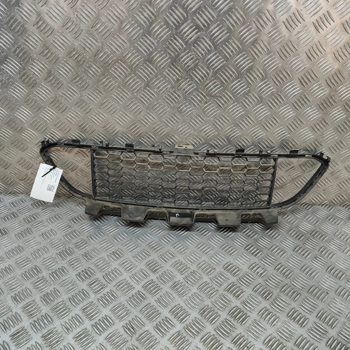 BMW 3 F30 Front Bumper Lower Grill 8068124 3.0 Diesel 190kw 2017 23772570