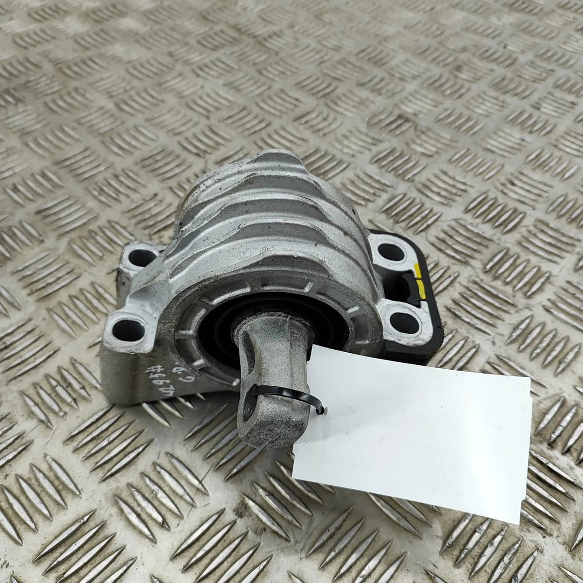 BMW i4 G26 Right Side Engine Mount 8742123 Electricity 250kw 2023 23793360