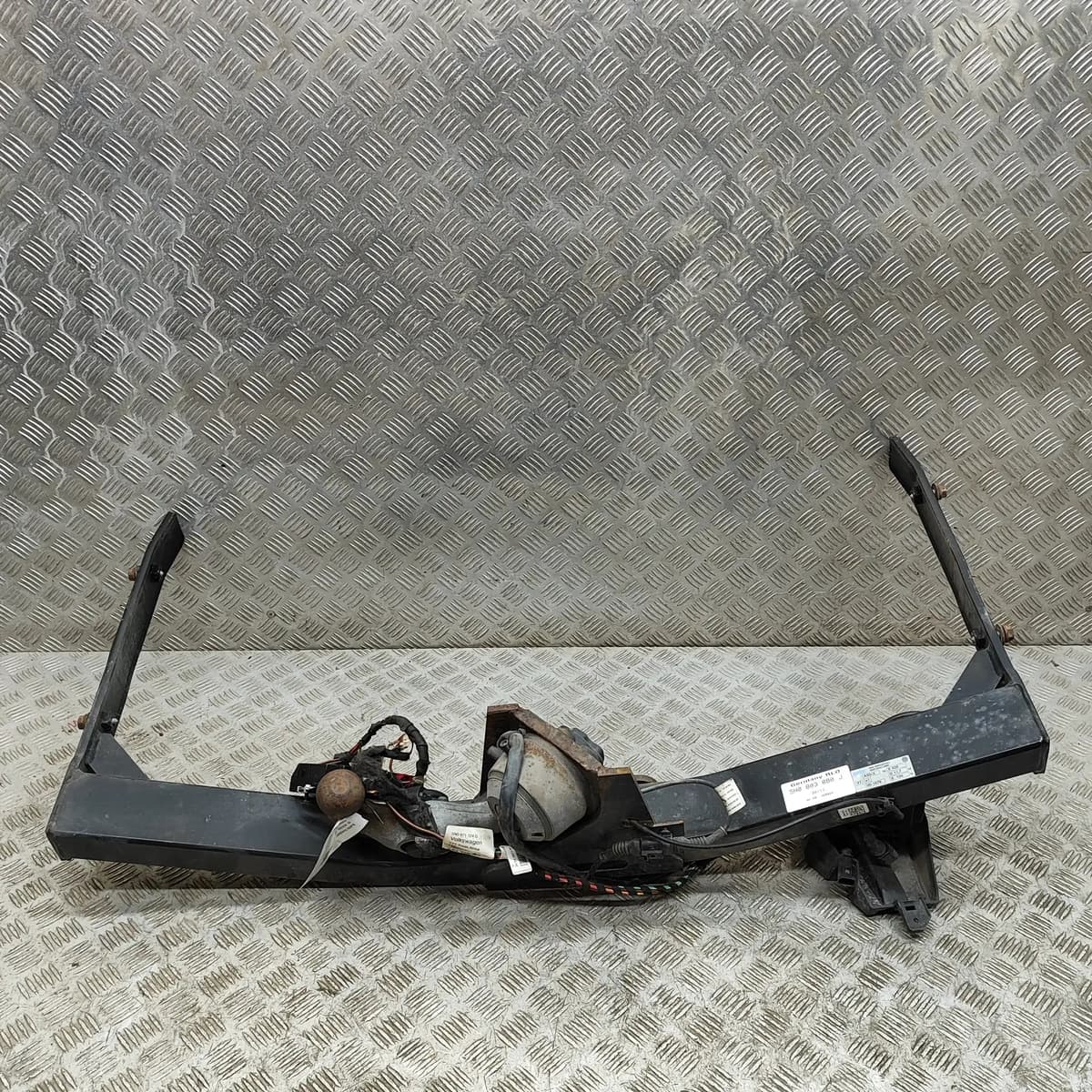 VW TIGUAN 5N Towbar Kit 1K0907383F 2.0 Diesel 103kw 2012 23810234