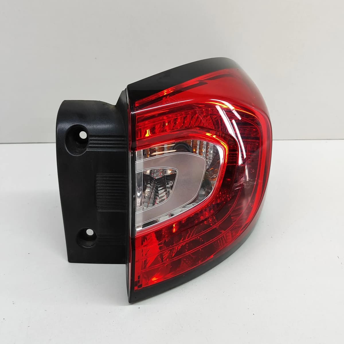 RENAULT CAPTUR J87 Rear Right Tail Light 265502731R 1.2i 88kw 2014 RHD 23871941