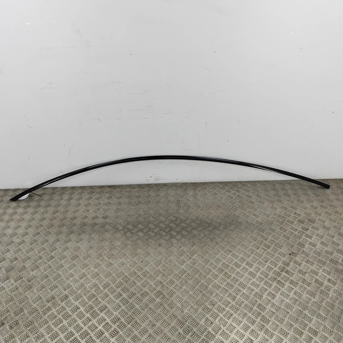 TESLA MODEL 3 2019 Left Side Roof Strip Trim 1083519-00-D