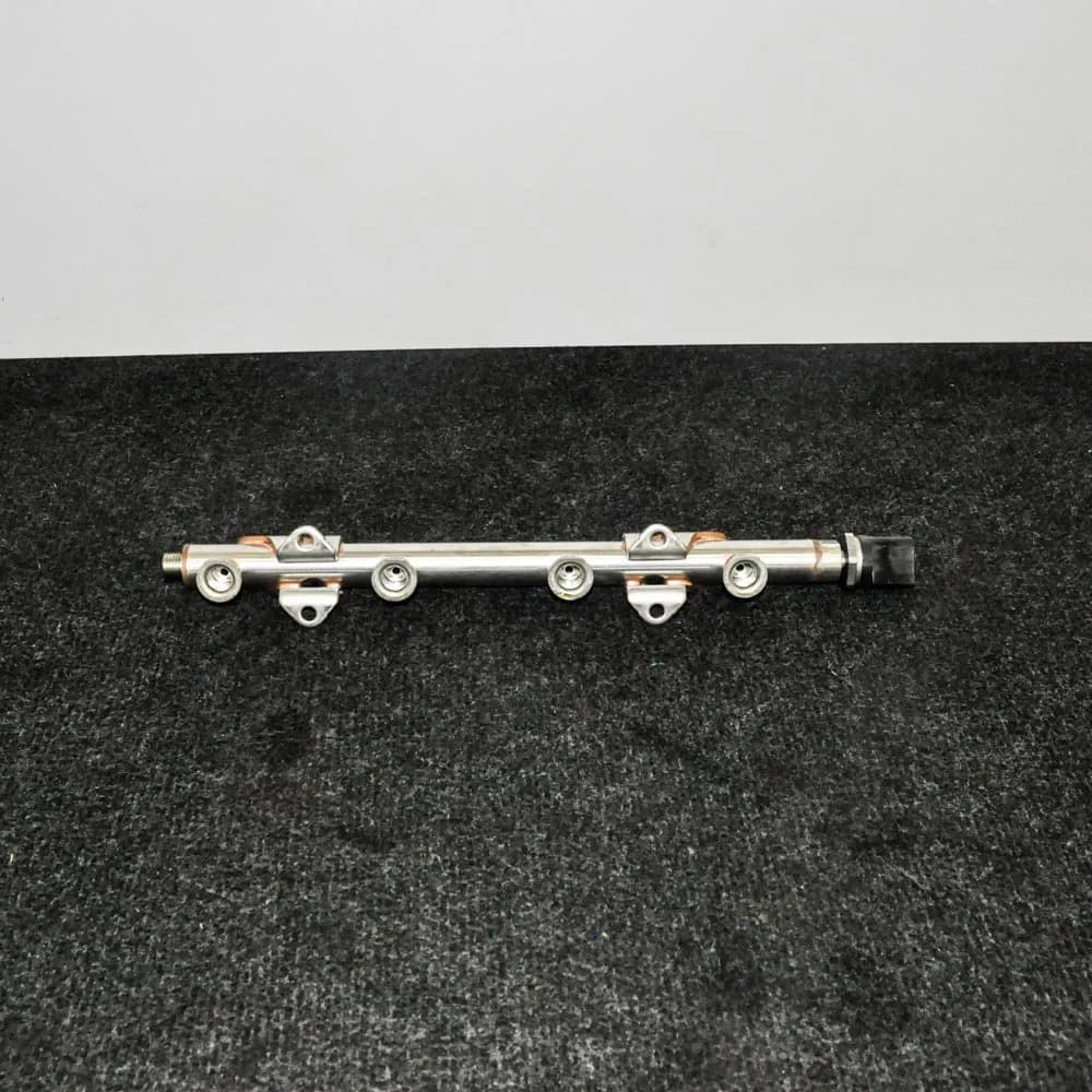 VOLKSWAGEN JETTA Fuel Rail MK6 1.4 TSI Hybrid 04E133320D 2016