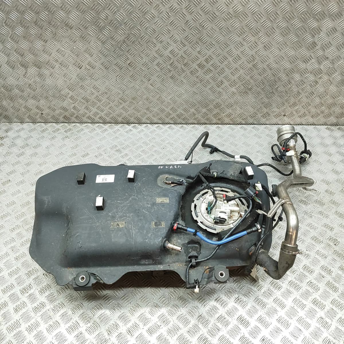 MERCEDES-BENZ CLA Coupe C118 Fuel Tank A2474702304 1.3 Hybrid 2023 24262010
