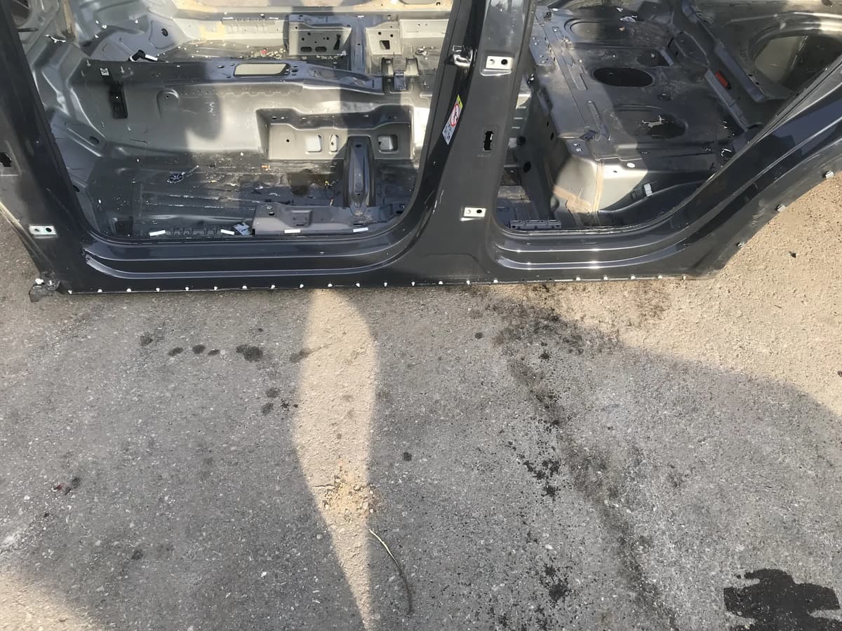 VW TIGUAN AD1 2021 Left Side Sideskirt