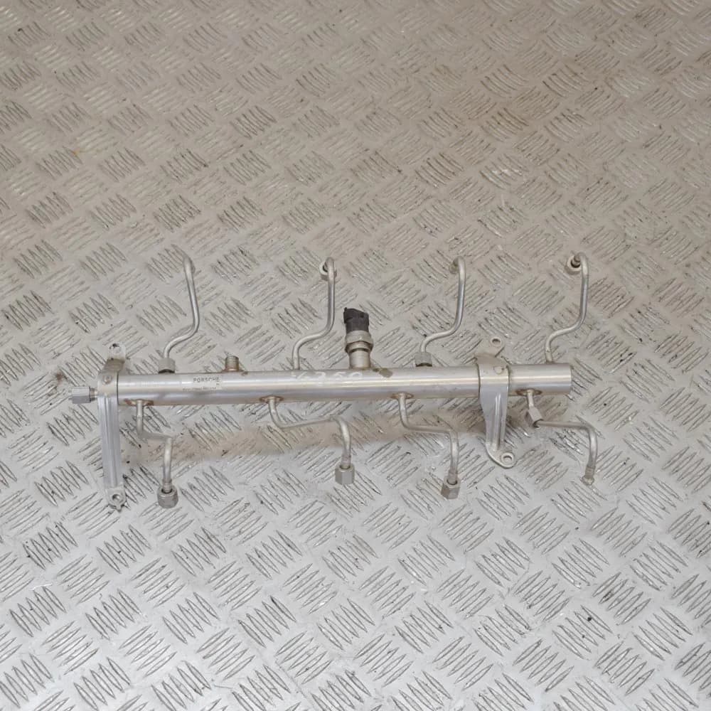 Porsche Cayenne MK2 92A 4.8 Petrol 368KW Fuel Rail 948.110.115.56 94811011556