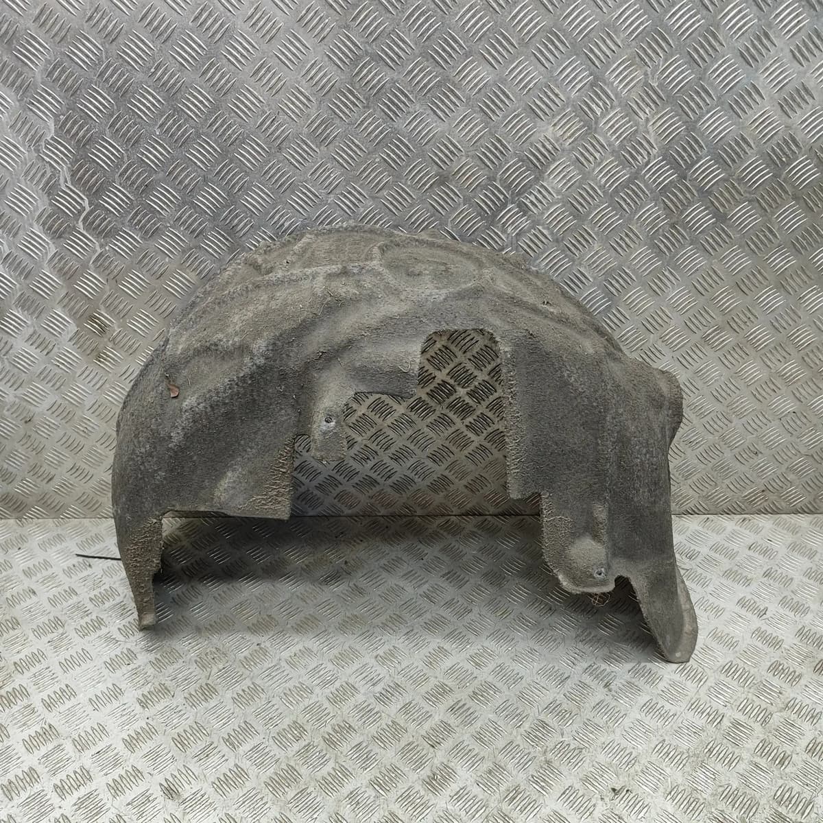 AUDI A3 Sportback 8V Radkastenverkleidung hinten rechts 8V0810172F 2019 25189579