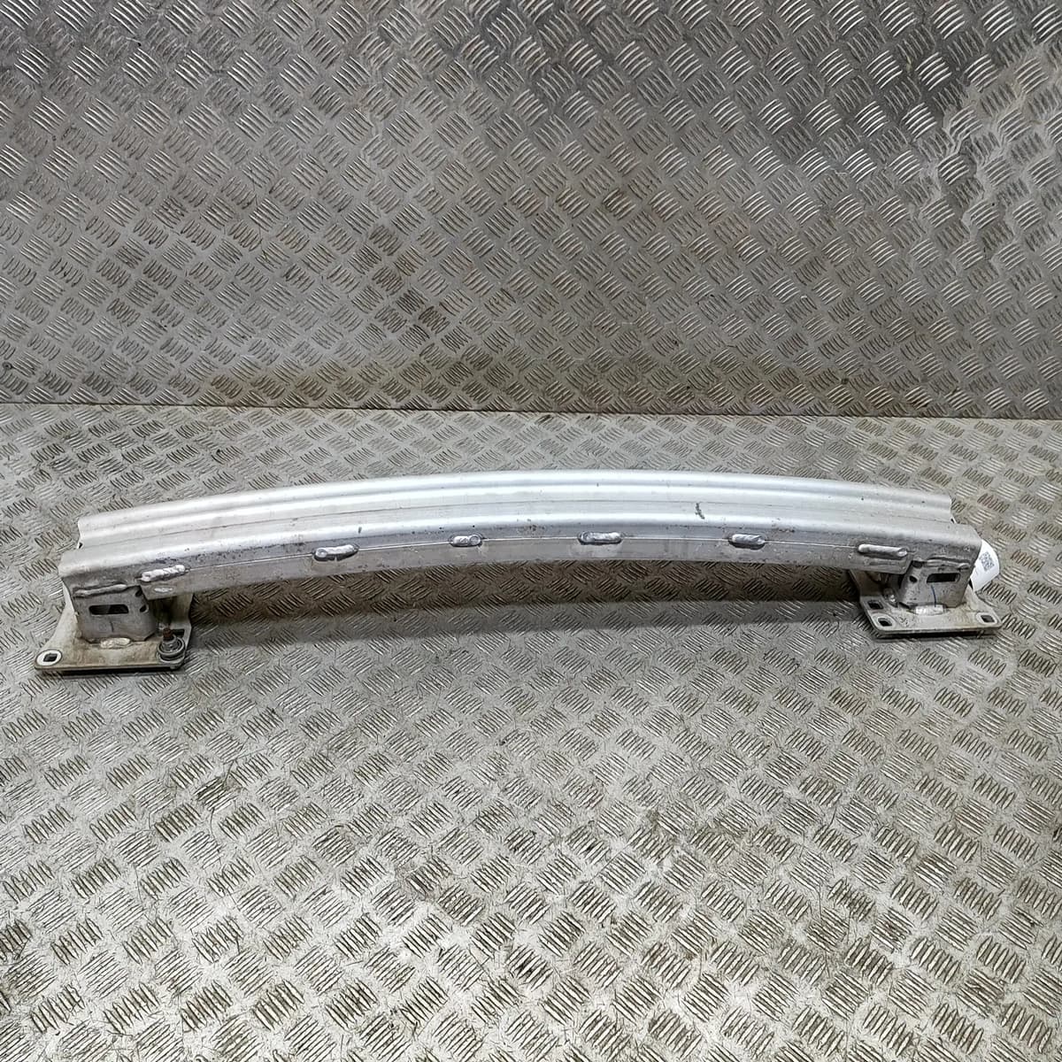 LR RR EVOQUE L538 Rear Crash Reinforcement Bar BJ32-17906-AD 2.0D 2018 25215476