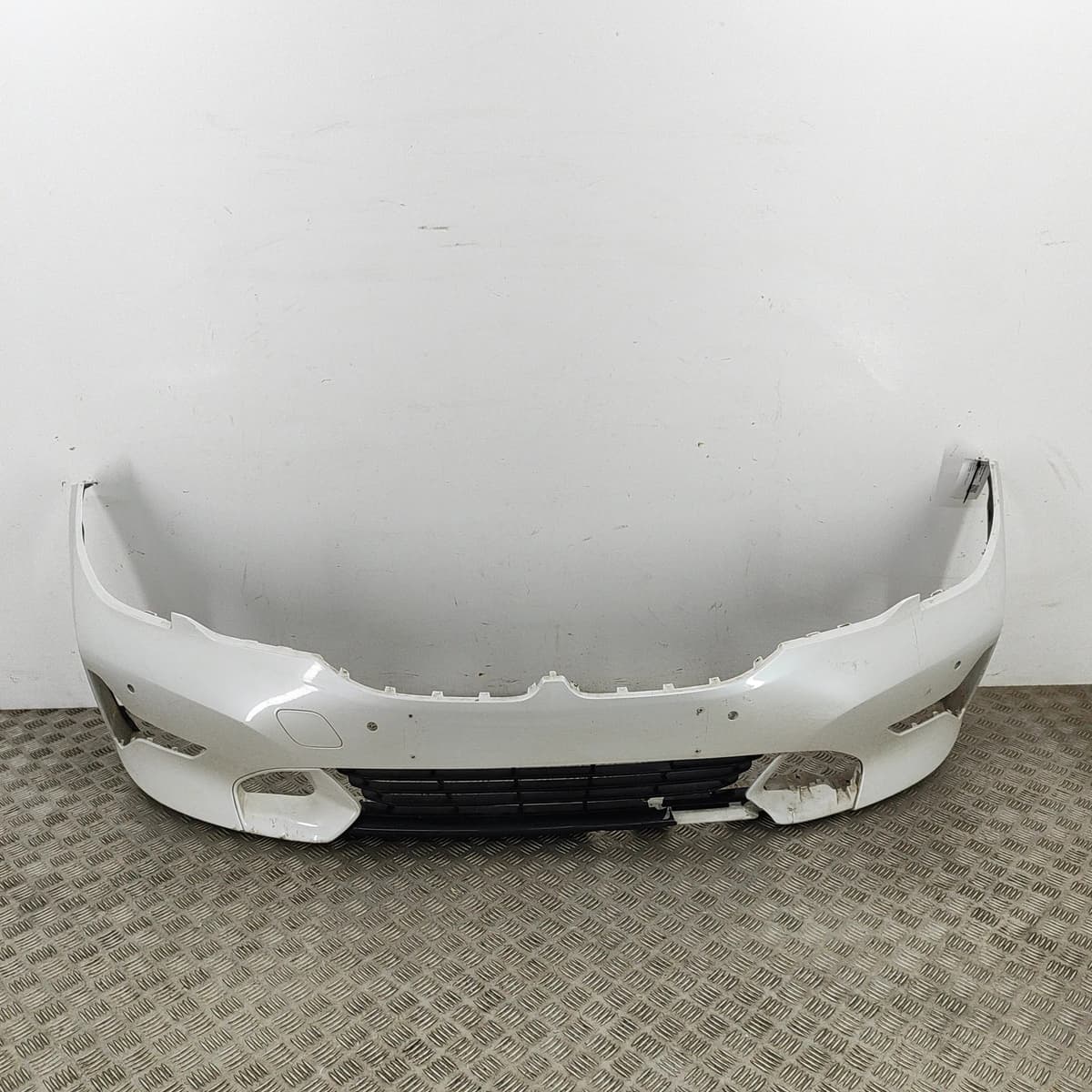 BMW 3 Touring G21 Front Bumper 8099896 2019 25271739