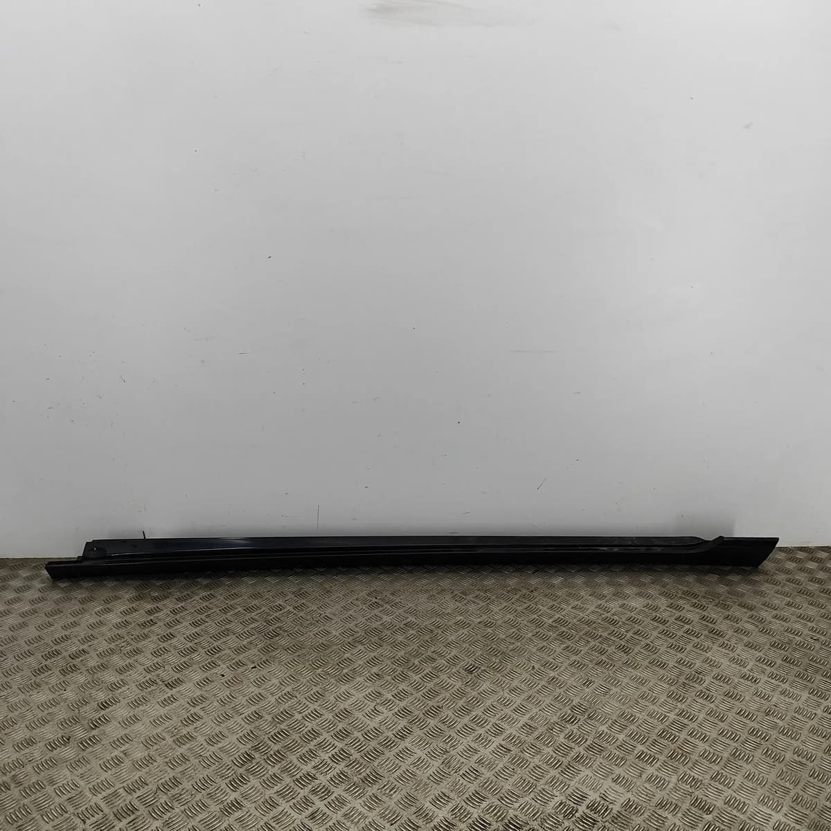 VW PASSAT B8 3G2 2016 Left Side Plastic Sideskirt Cover 3G0853857D