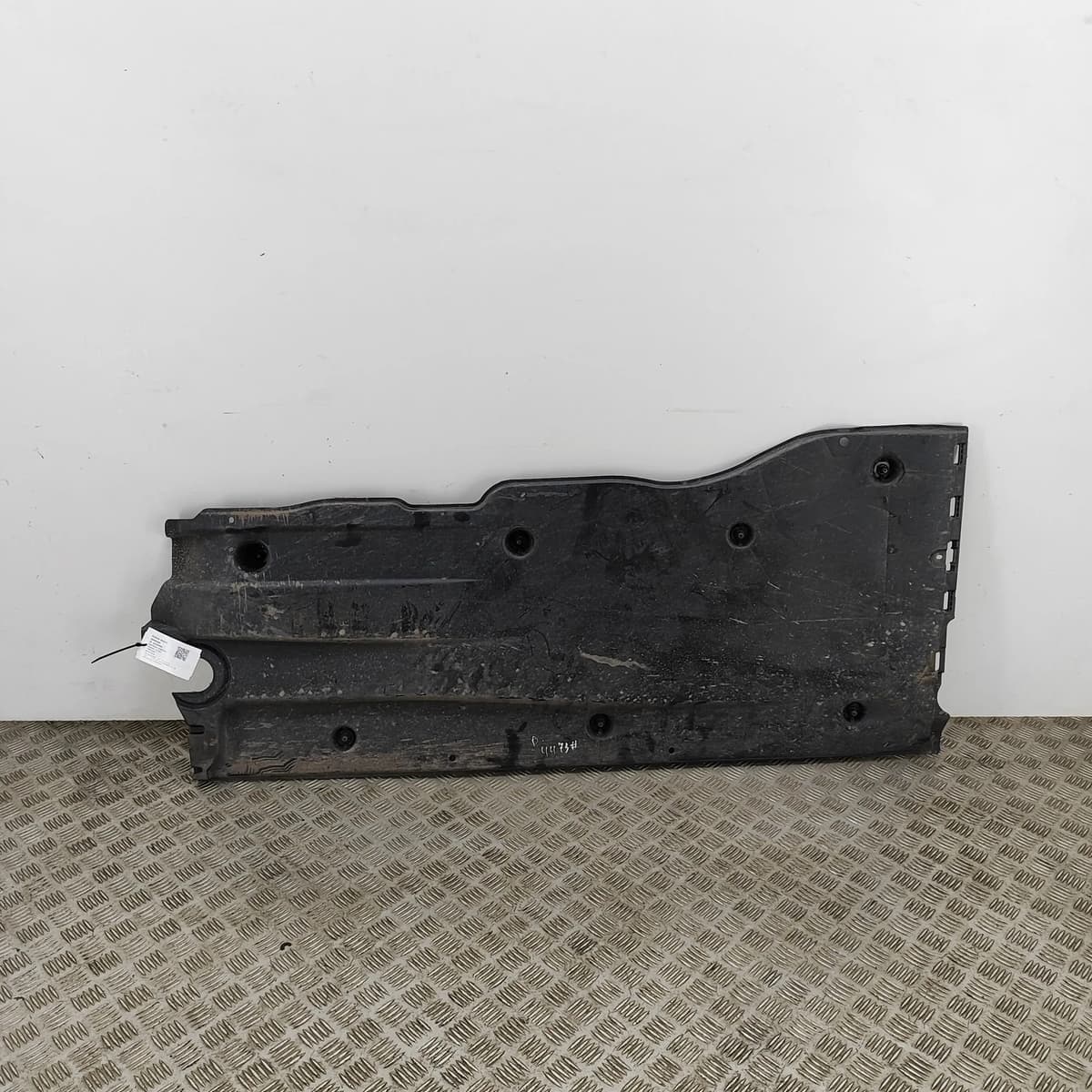 VOLKSWAGEN T-ROC A11 Right Side Underbody Cover 5Q0825202A 2023 25407995