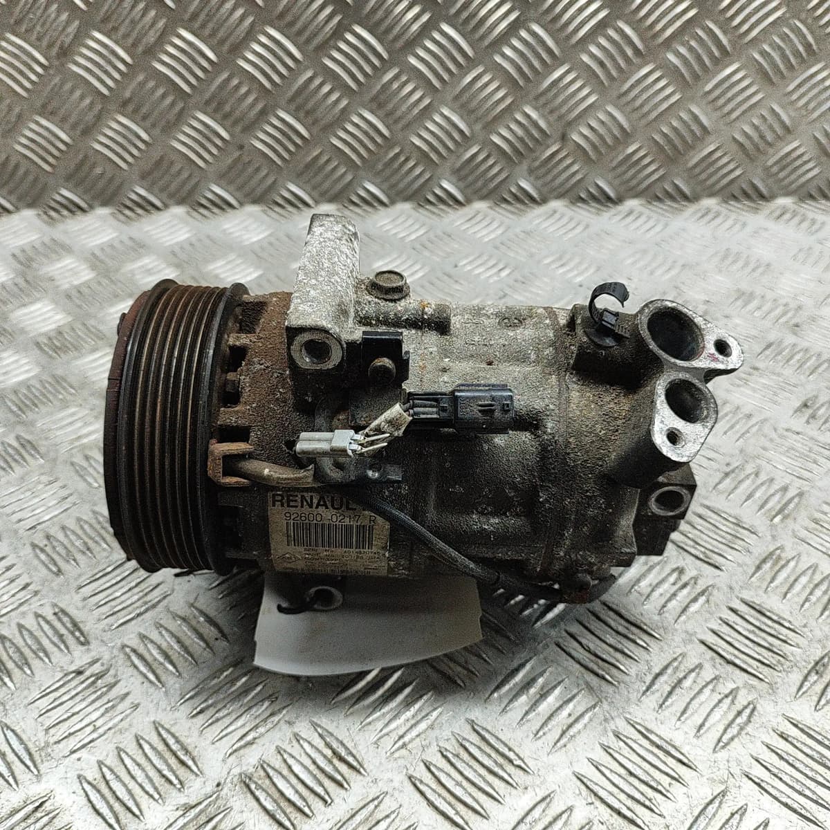NISSAN QASHQAI J11 Air Condition A/C Pump 926000217R 1.2 Petrol 85kw 2015