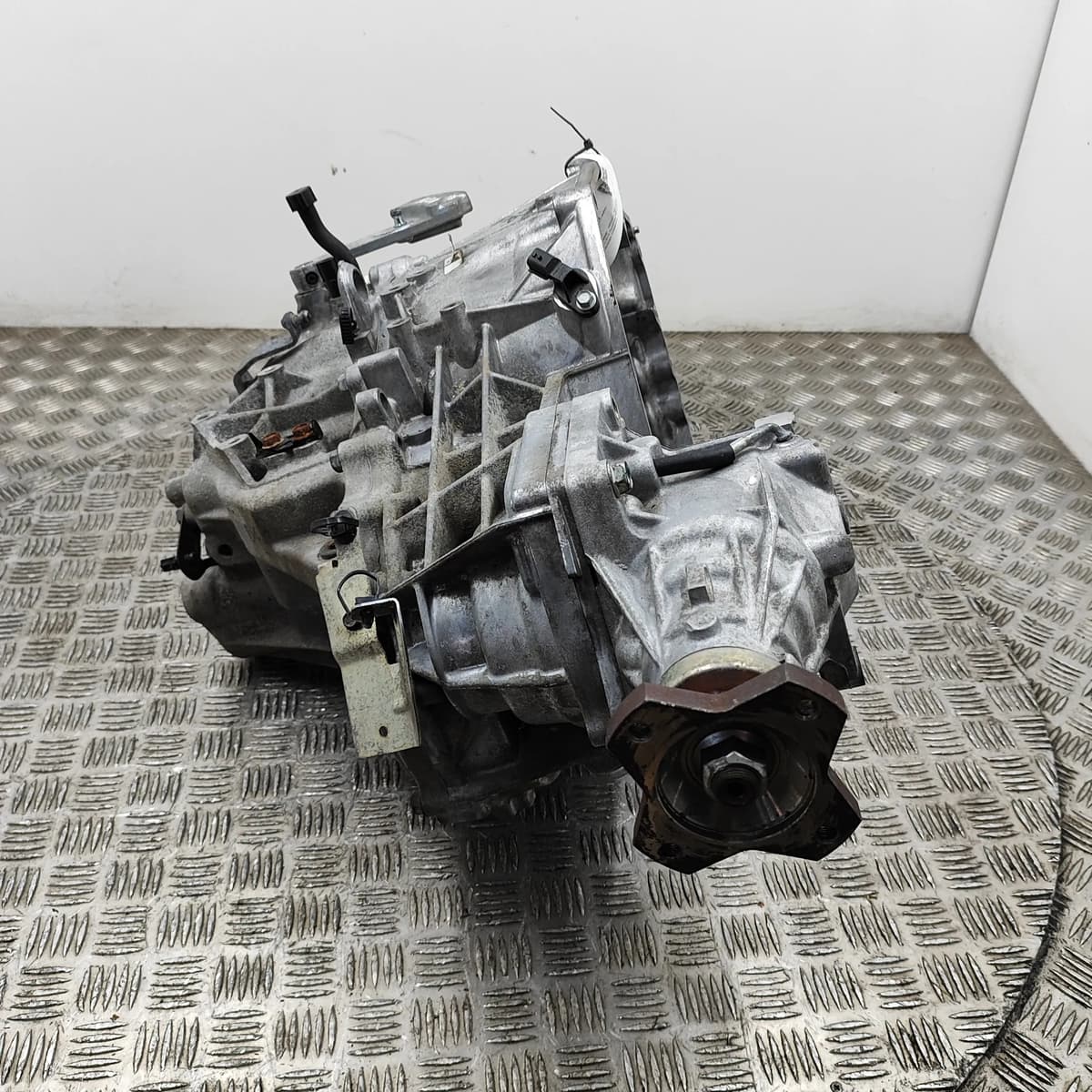 NISSAN QASHQAI J11 Manual 6 Speed Gearbox 32010-4EA7E 1.6D 96kw 2015 25822519