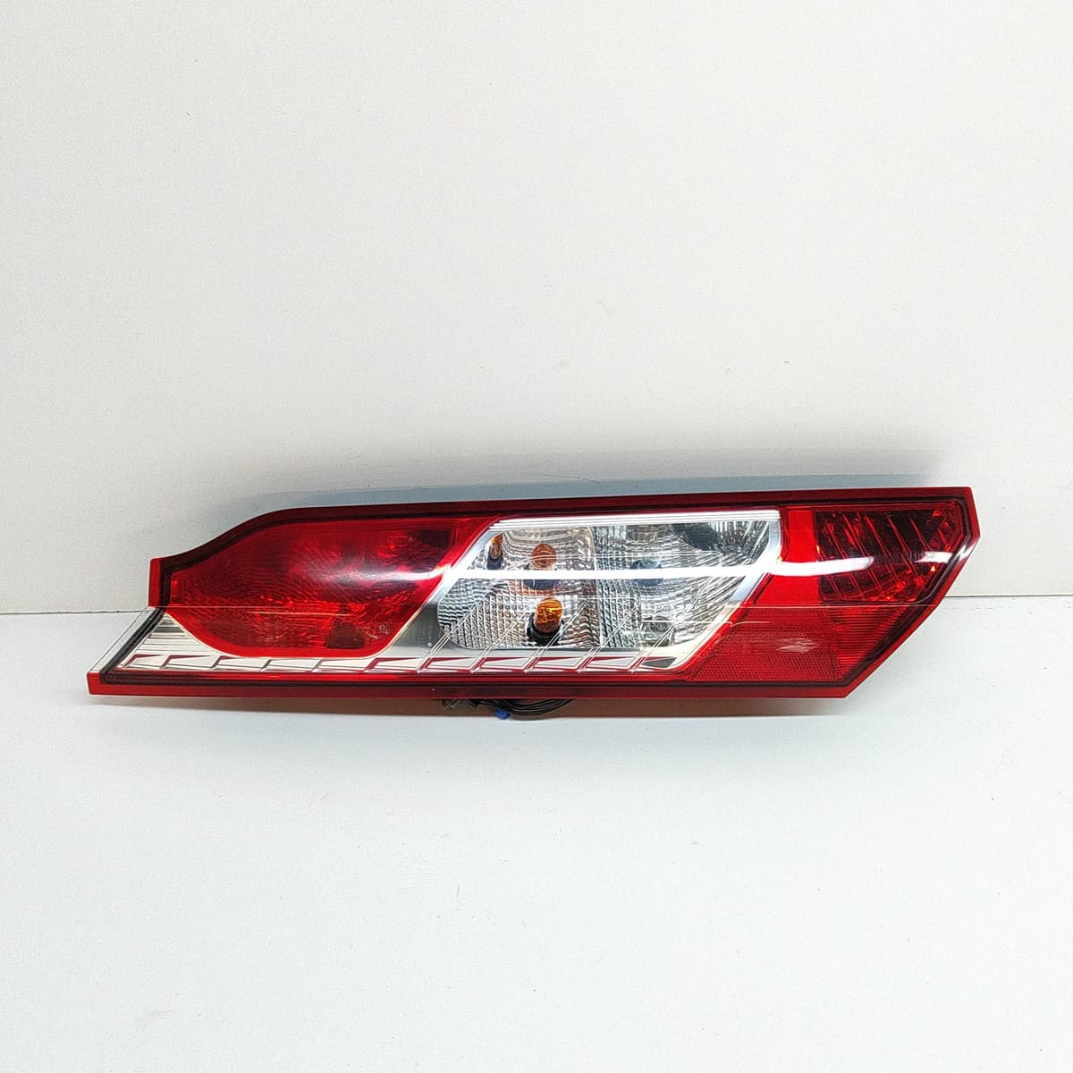 FORD TRANSIT CONNECT MK2 Rear Left Tail Light DT11-13405-AC LHD 2018 25833861