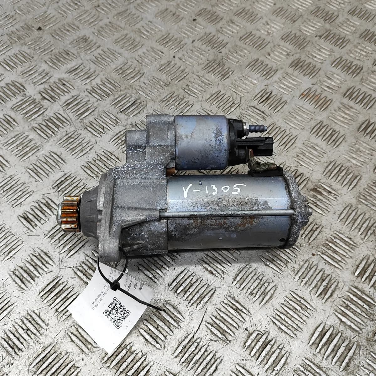 VOLKSWAGEN GOLF MK7 Starter Motor 02E911024B 2.0 Petrol 221kw 2015 25944897