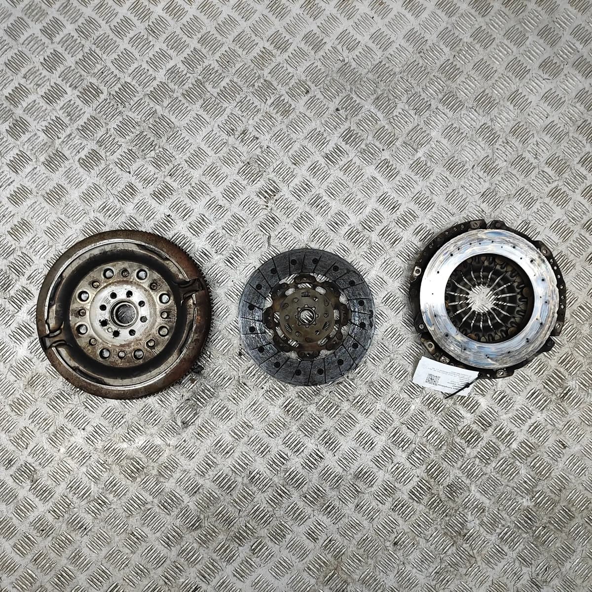 VOLKSWAGEN GOLF MK7 Clutch Kit 06J105266AL 2.0 Petrol 169kw 2018 25968847
