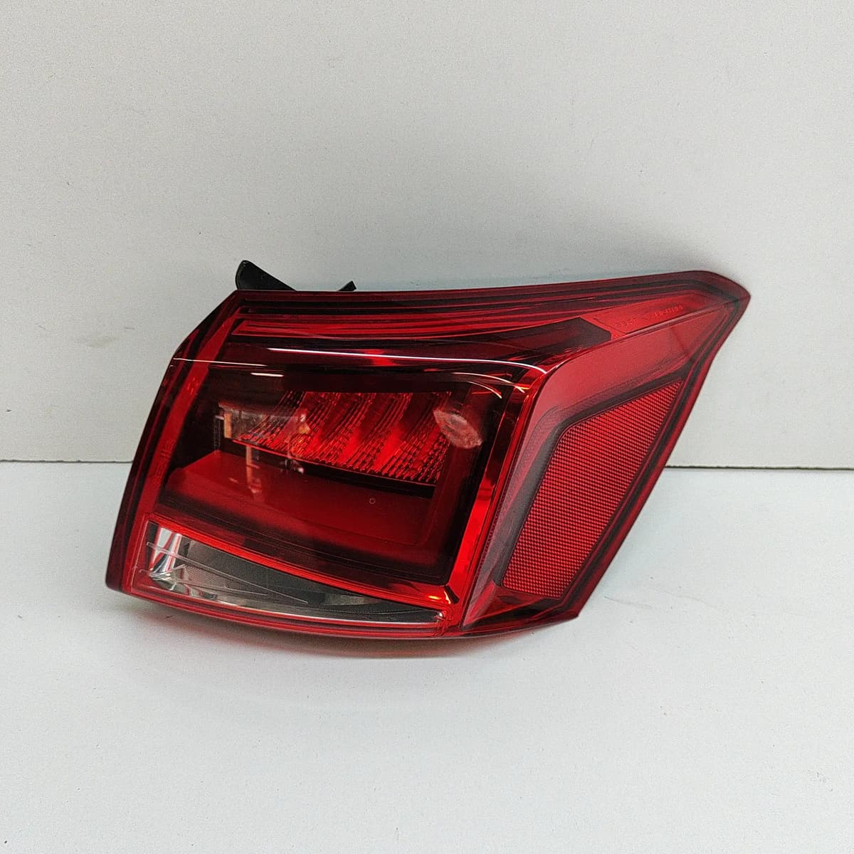 SEAT ARONA KJ7 Rear Right Tail Light RHD 6F9945208B 2019 26060382