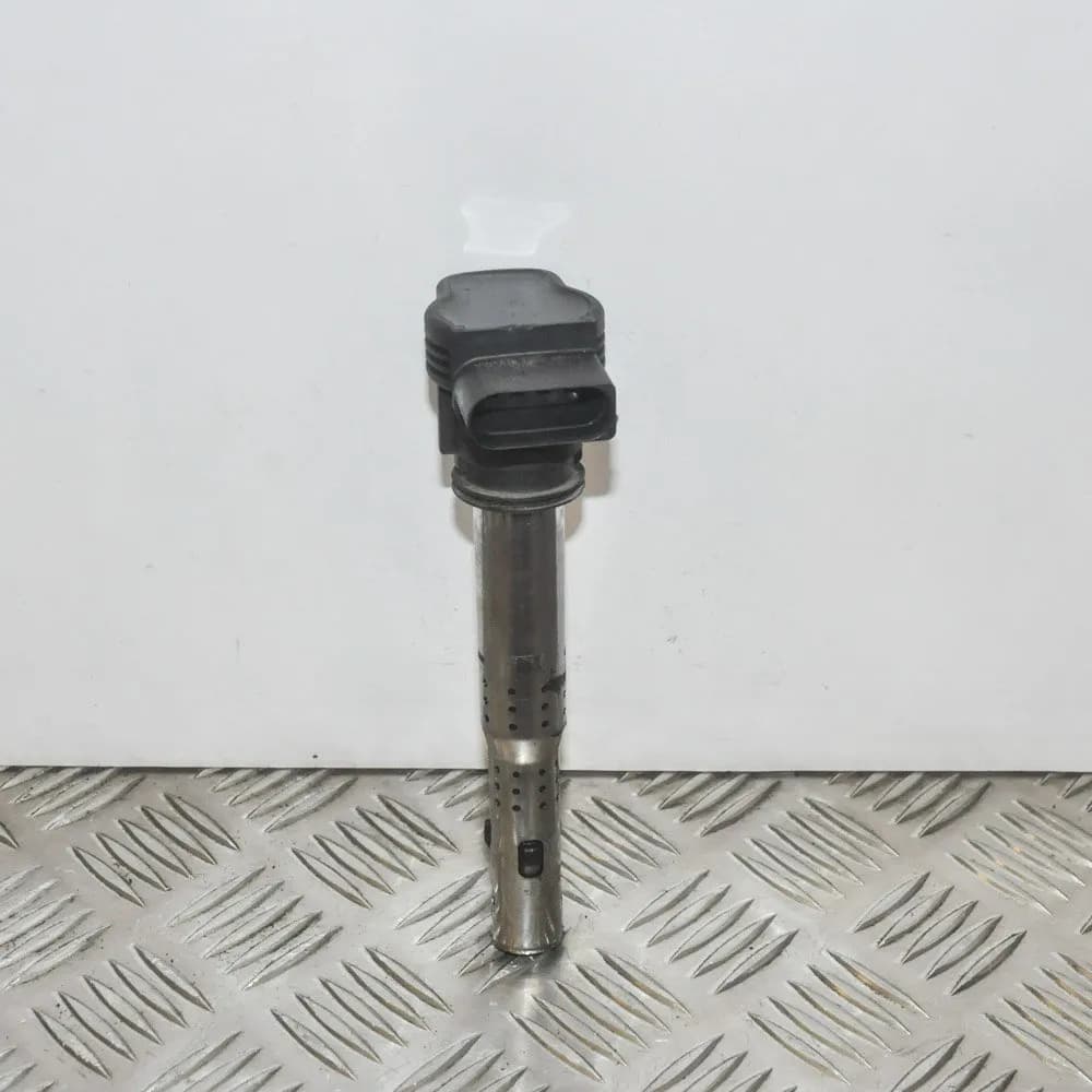 AUDI A4 Ignition Coil B8 1.8 TFSI 118kw 07K905715D 2008