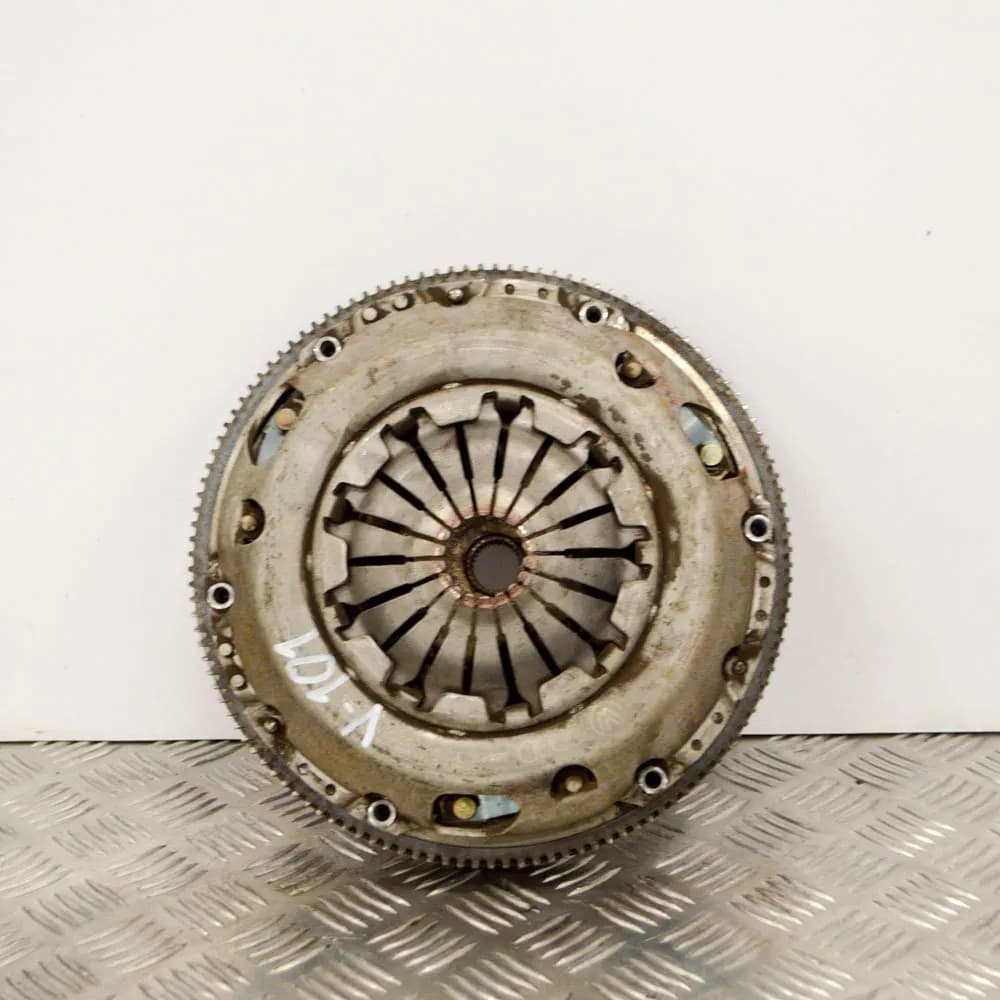 SKODA OCTAVIA Mk2 1Z Clutch Set R0301052710 038141032 036141026 2006 1.6 Petrol