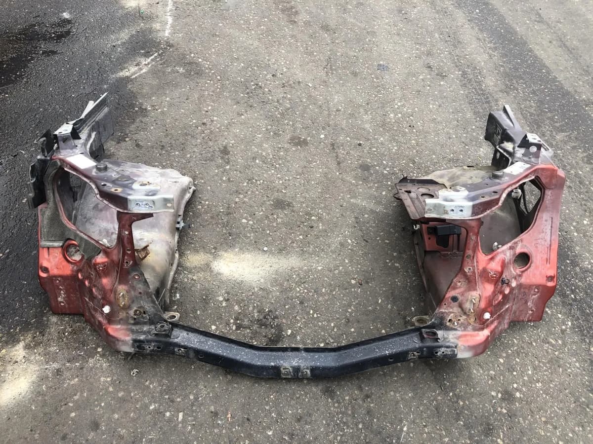ISUZU D-MAX II TFR, TFS 2014 Front Right Quarter Panel