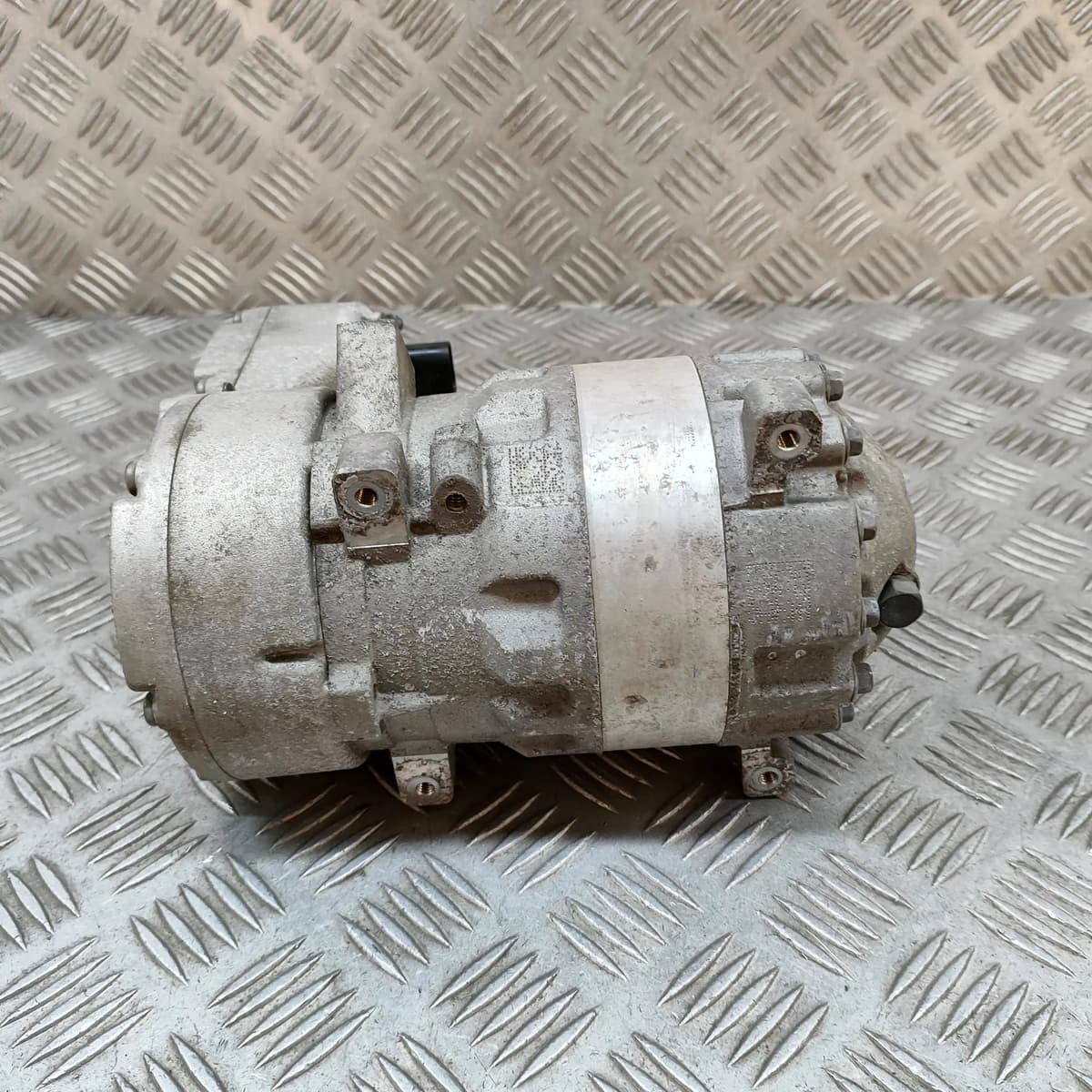 SKODA ENYAQ iV Air Condition A/C Pump 1EA820808E 195kw 2022 26929346