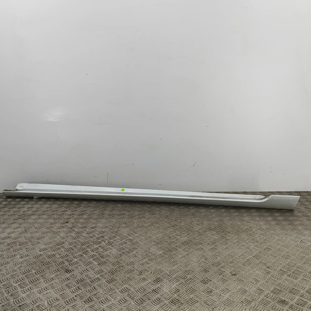 VOLKSWAGEN PASSAT B8 Left Side Plastic Sideskirt Cover 3G0853857 2017 27231428