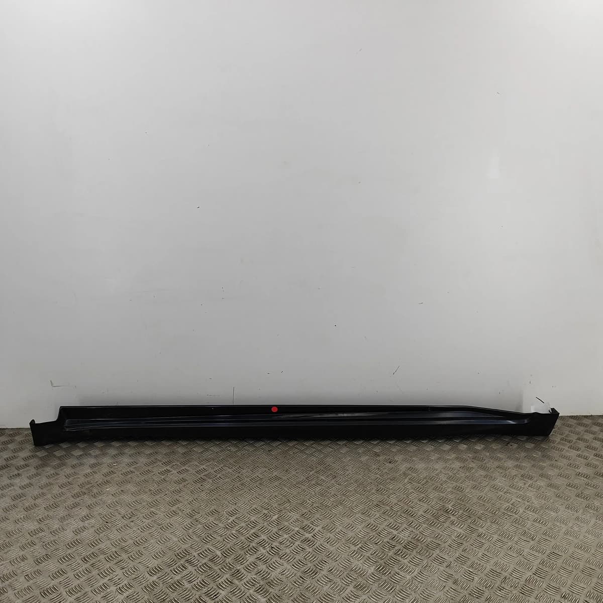 TOYOTA AVENSIS Sedan T270 Left Side Plastic Sideskirt Cover 75860-05901 2016