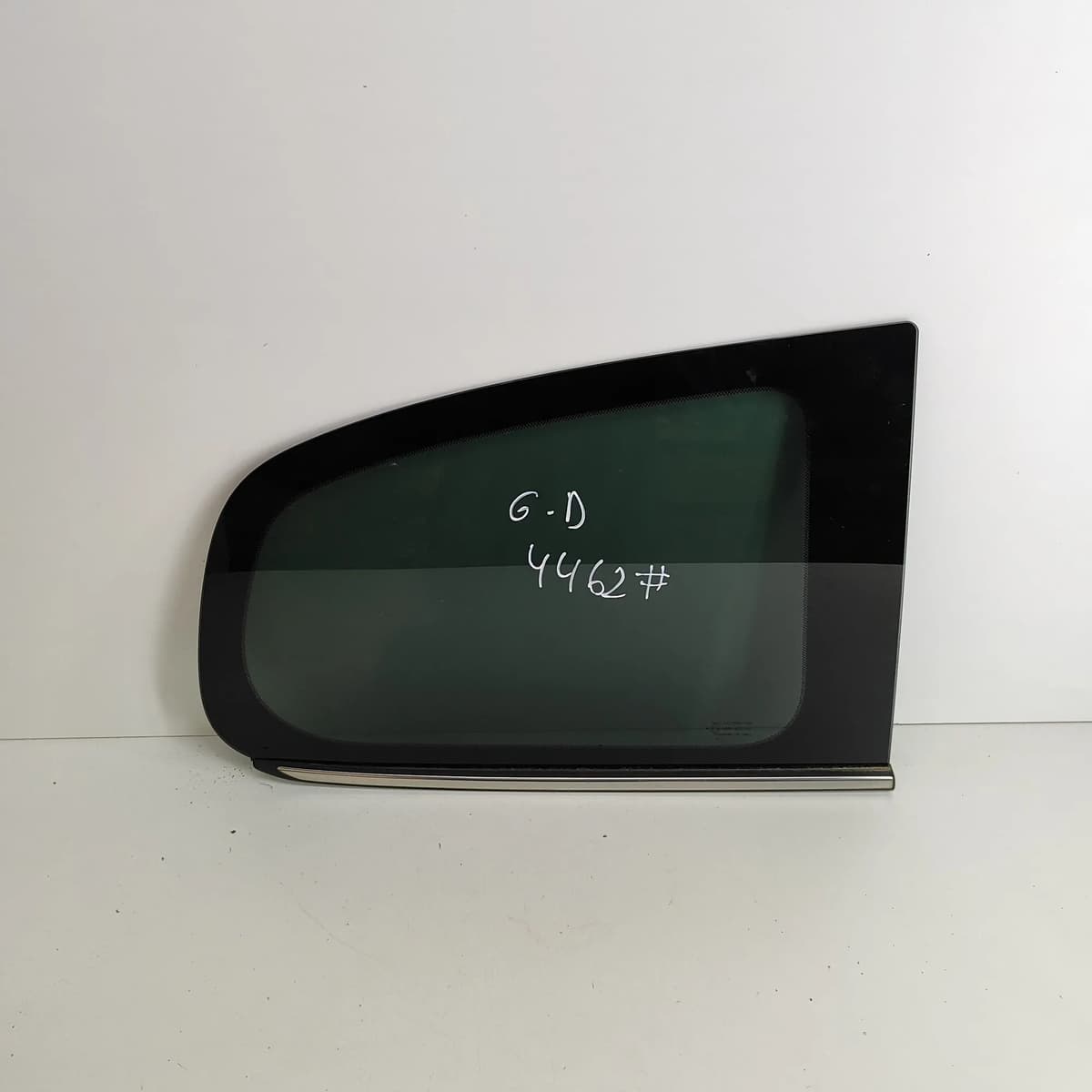 PEUGEOT 108 Rear Right Quarter Window 62711-0H120 1.2 Petrol 60kw 2015 27274525