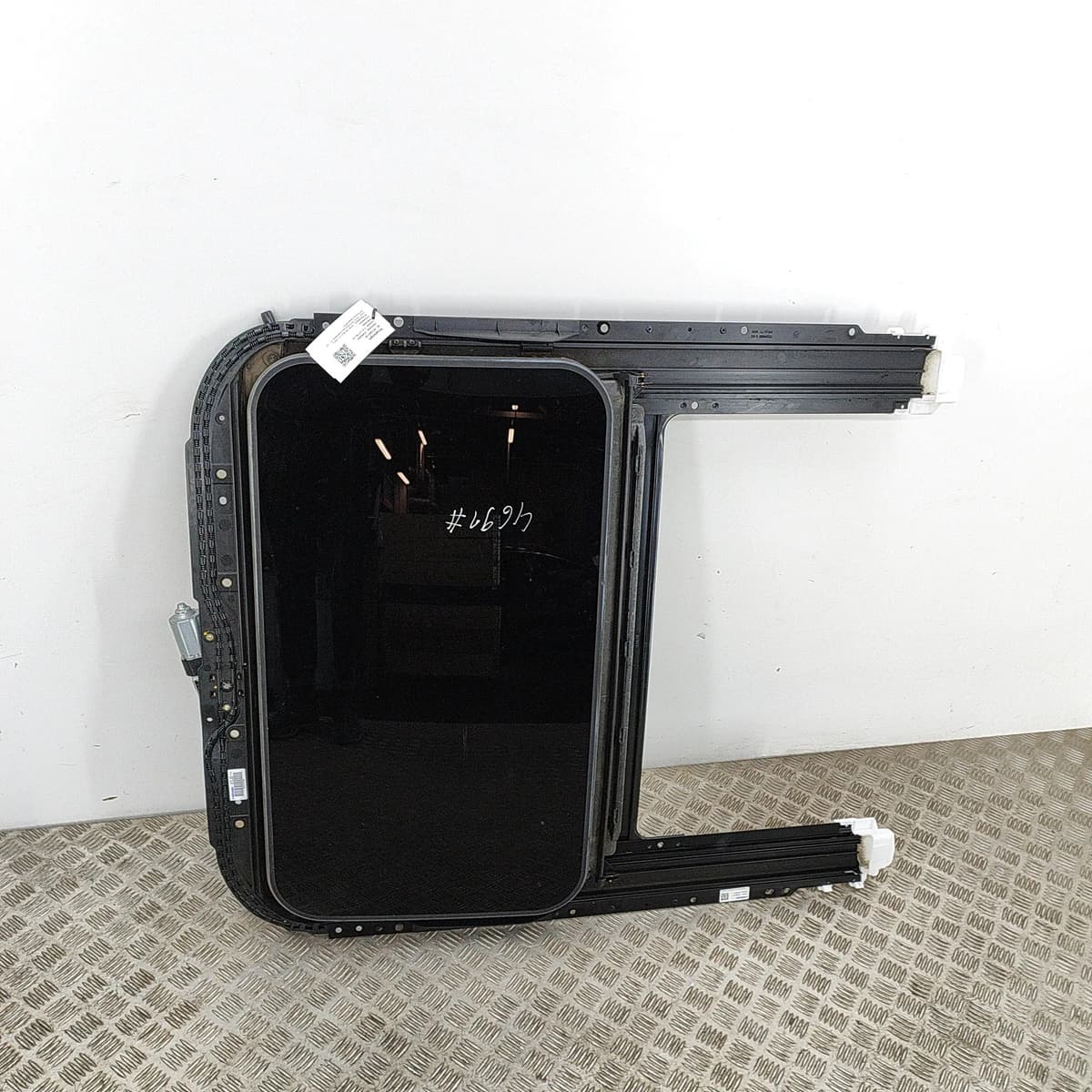 AUDI A6 4G2, C7, 4GC 2015 Sunroof 4G5877041G
