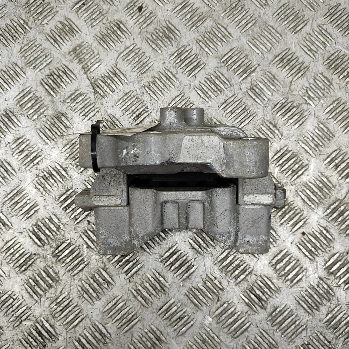 MITSUBISHI OUTLANDER GF Left Side Engine Mount 2910A137 2.0 Hybrid 87kw 2017