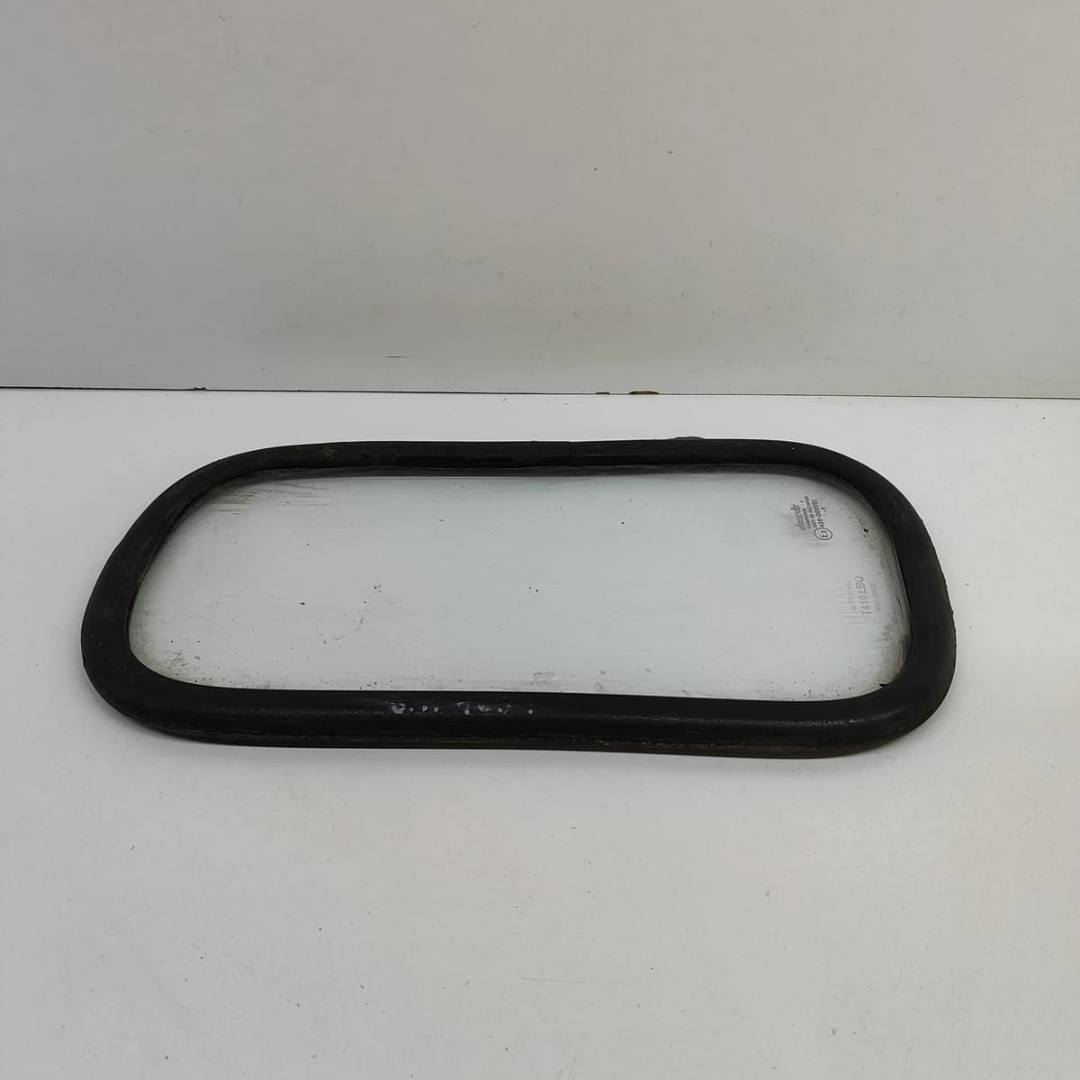 LAND ROVER DEFENDER L315 Rear Right Quarter Window AS2 MWC4715 1998 27337130