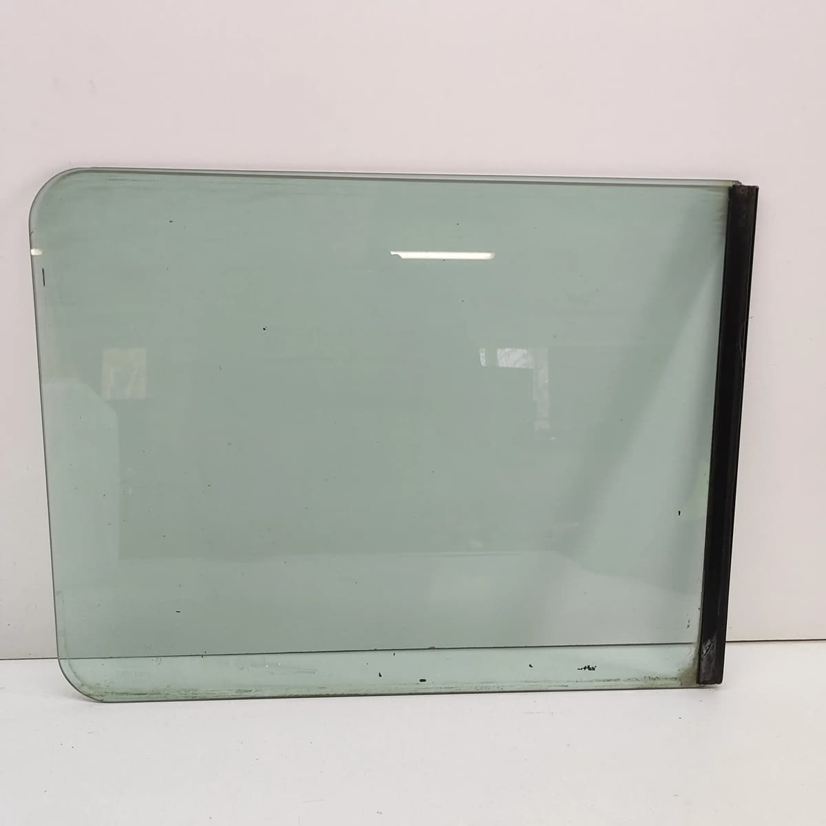 LAND ROVER DEFENDER L315 Rear Left Cab Window AS2 CPB000160 1998 27337141