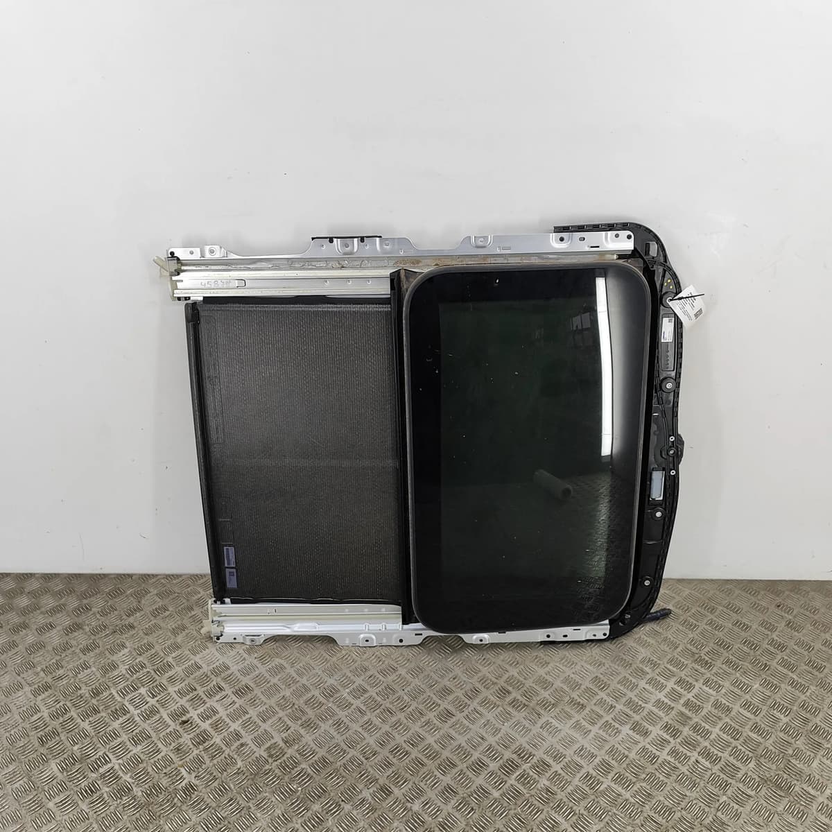 MERCEDES-BENZ EQC 2022 Sunroof A2537804400