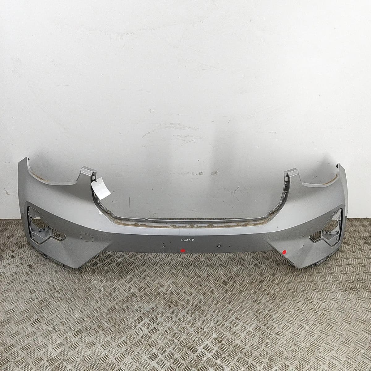 VOLVO XC40 Frontstoßstange 31690933 Elektrisch 300 kW 2024 735 27347844