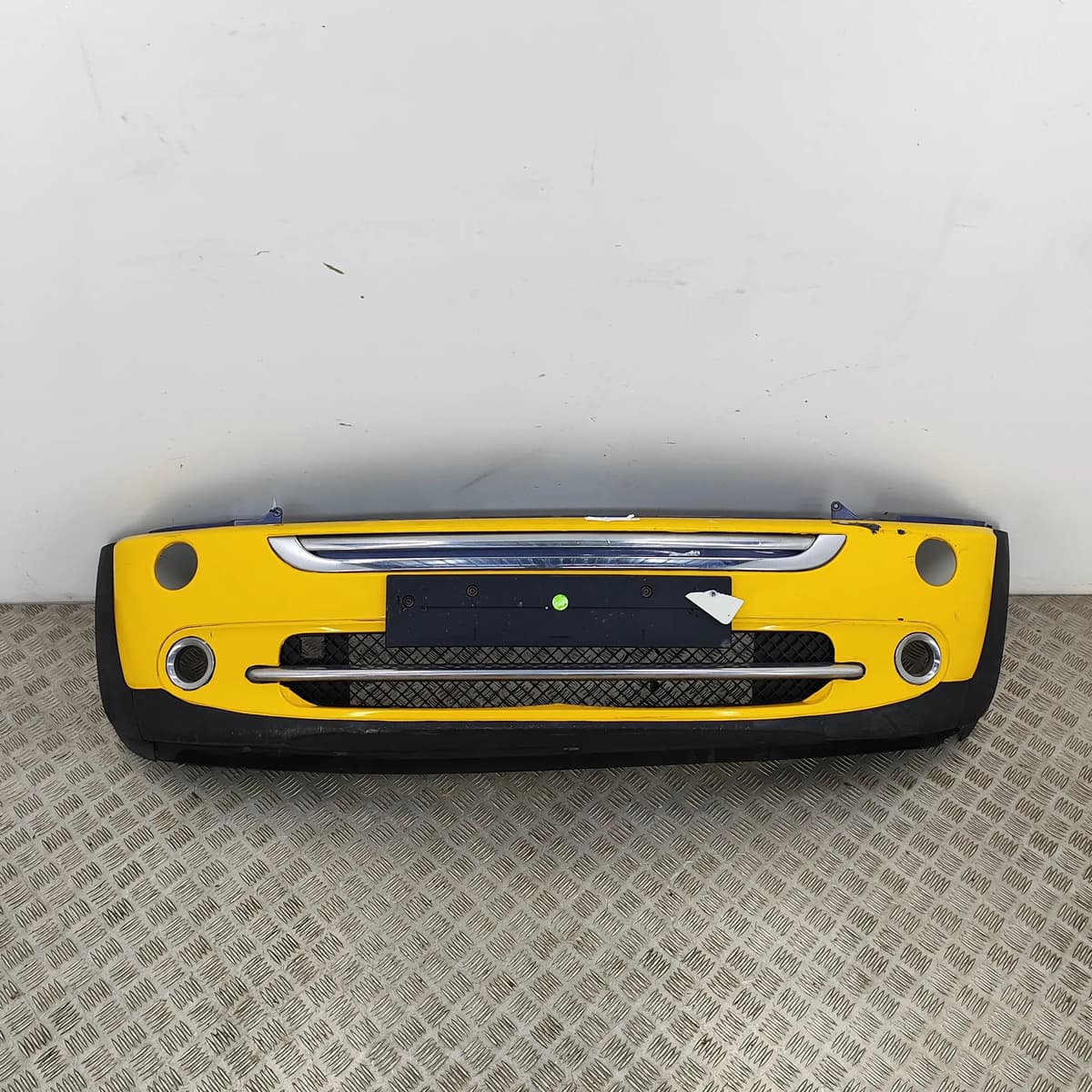 MINI CABRIO R52 2005 Front Bumper 7127924