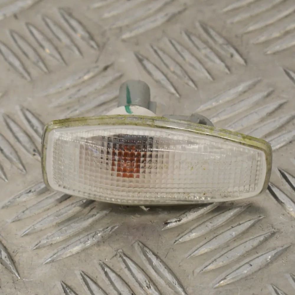 Hyundai i10 BA Front Right Fender Turn Light 2014