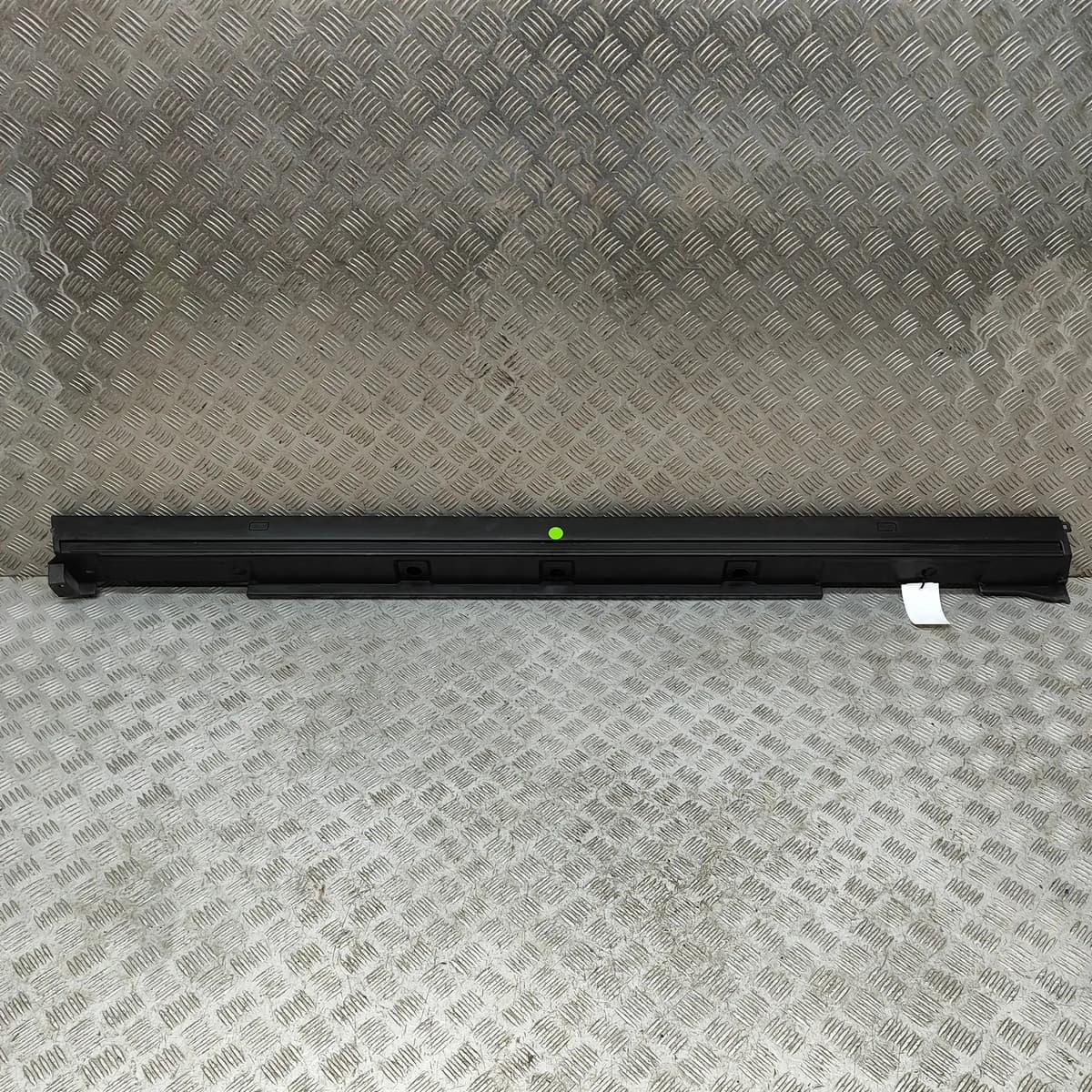 LEXUS UX ZA10 Left Side Plastic Sideskirt Cover 75860-76030 2020 27868463
