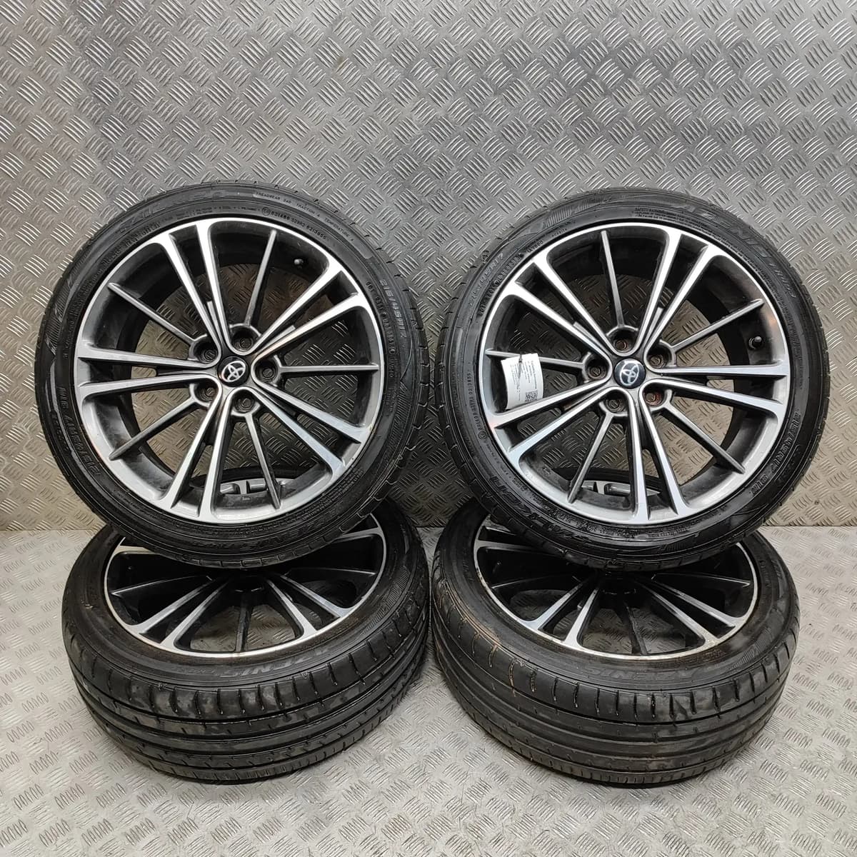 TOYOTA GT86 Coupe ZN6 Alloy Wheel Set SU003-00757 2014 17X7J ET48 27868591