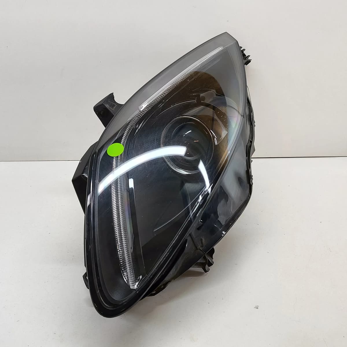 JAGUAR F-TYPE Coupe X152 Front Right Headlight JX53-13W029-AA 2020 RHD 28106147