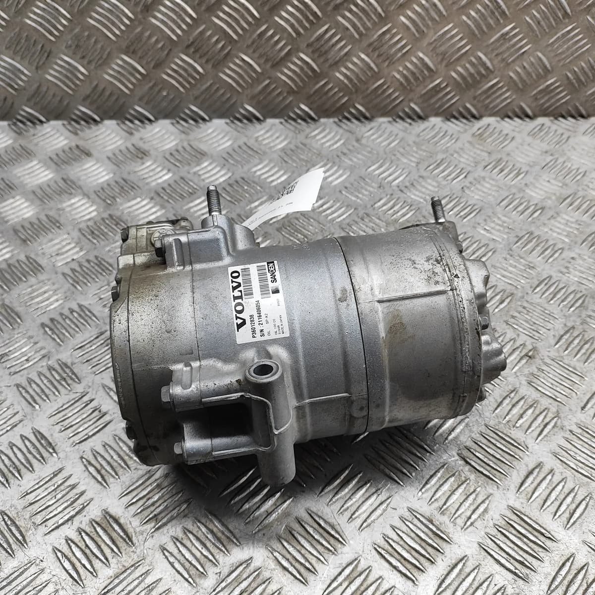 VOLVO V90 MK1 Klimaanlage A/C-Pumpe 36012838 2.0 Hybrid 226kw 2018 28141950