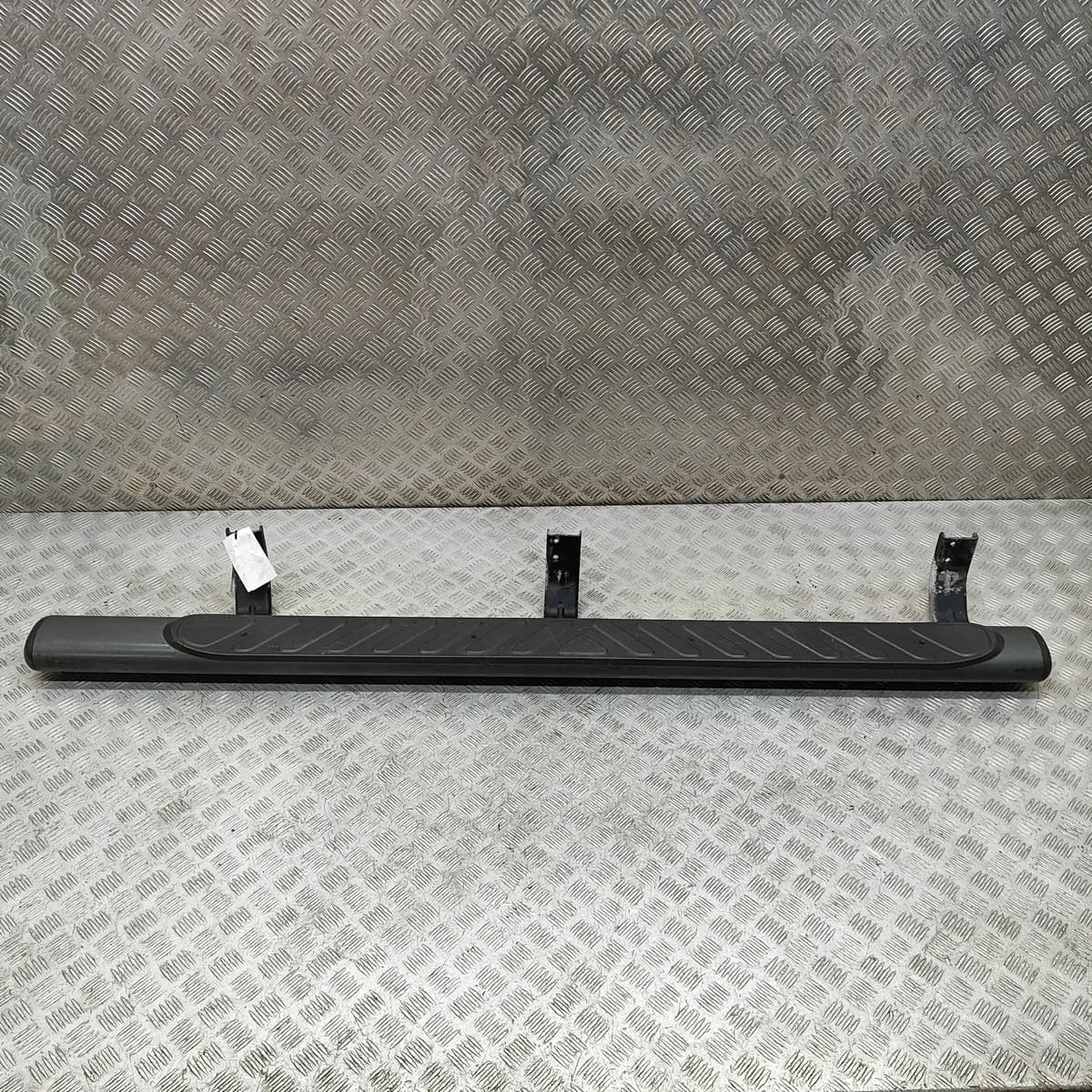 NISSAN NAVARA D40 Left Side Metal Sidestep 96101-EB80A 2.5D 2010 28147478