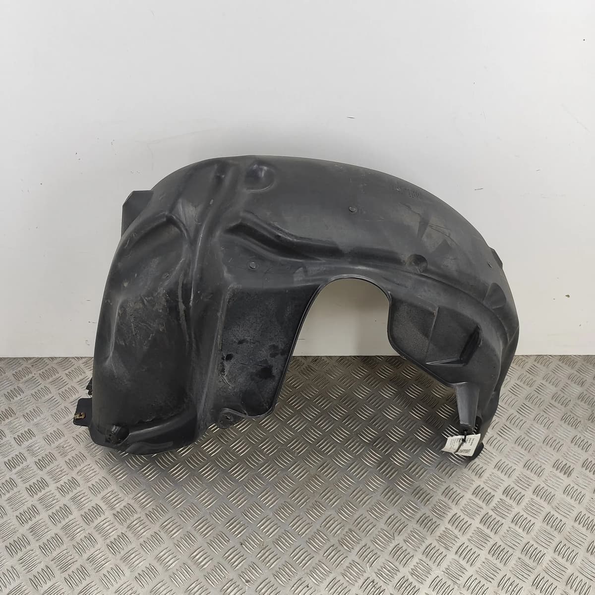 BMW 6 E63 Rear Right Arch Liner 7009718 3.0 Diesel 210kw 2007 28162936